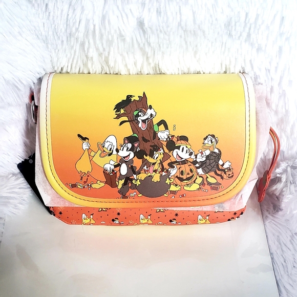 SOLD! NWT Buckle-Down Mickey and Friends Halloween Bag - Picture 1 of 10